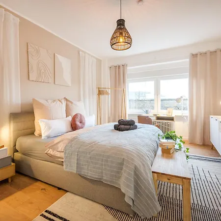 Neu: 100M² - Ideal Fuer Familien/Geschaeftsr. - Hbf Koblenz  Eksteriør billede