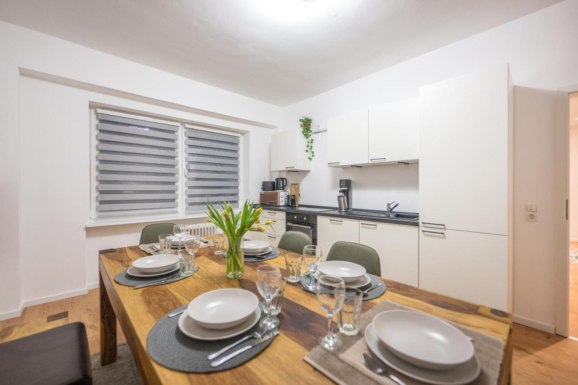 Neu: 100m² - Ideal Fuer Familien/geschaeftsr. - Hbf * Koblenz (Rhineland-Palatinate)